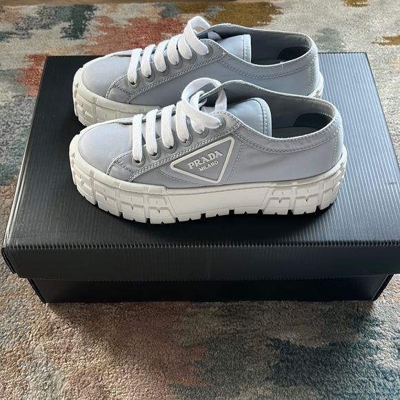 Prada Double Wheel nylon gabardine platform sneakers cornflower blue - Picture 2 of 7